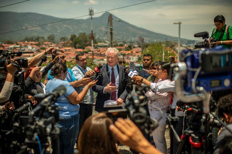 Senator Chris Van Hollen speaks to reporters in San Salvador on Wednesday. Photograph: Daniele Volpe/New York Times