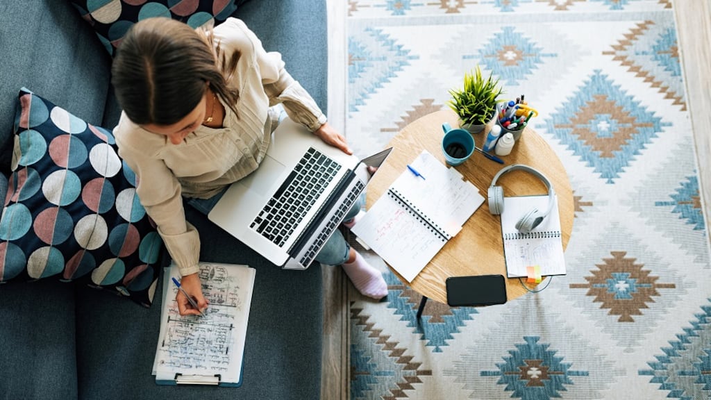 The team in Holmes has outlined five key decisions CEOs must consider now as they navigate a new and changing corporate environment to ensure maximum efficiency and productivity: