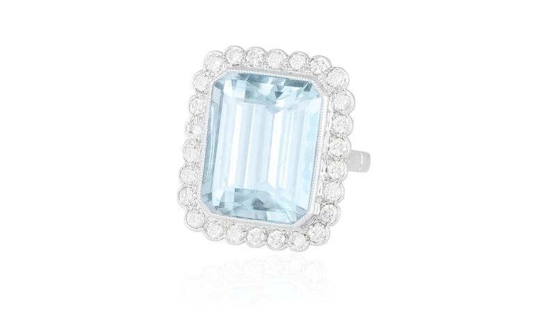 15ct aquamarine and diamond ring €2,500–€3,500