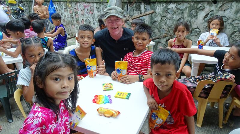 Hector Ó na Philippines go dtí na Solomons