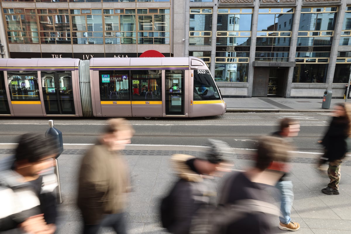 What caused the suspension of Dublin’s Luas Green Line?