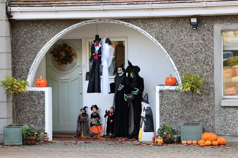 20/10/2021 - FEATURES - Preparing for Halloween, a house on Mount Prospect Ave, Clontarf, Dublin.Photograph: Dara Mac Dónaill / The Irish TimesPhotograph: Dara Mac Donaill / The Irish Times