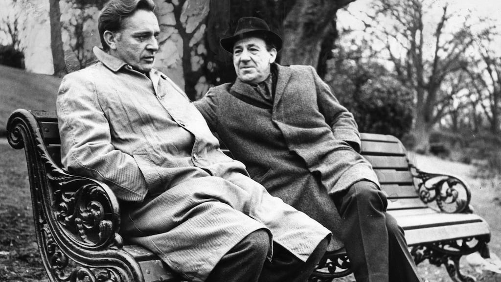 Richard Burton (left) and Michael Hordern at Dublin Zoo during the filming of The Spy Who Came in from the Cold. Photograph: Eddie Kelly / THE IRISH TIMES
