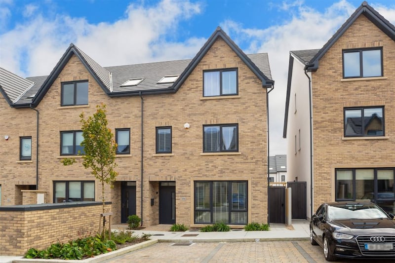 173 Glenamuck Manor