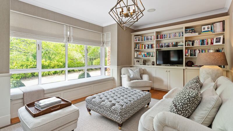 The sitting room.