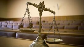 Psychiatric hospital had no legal authority when it prevented patient leaving