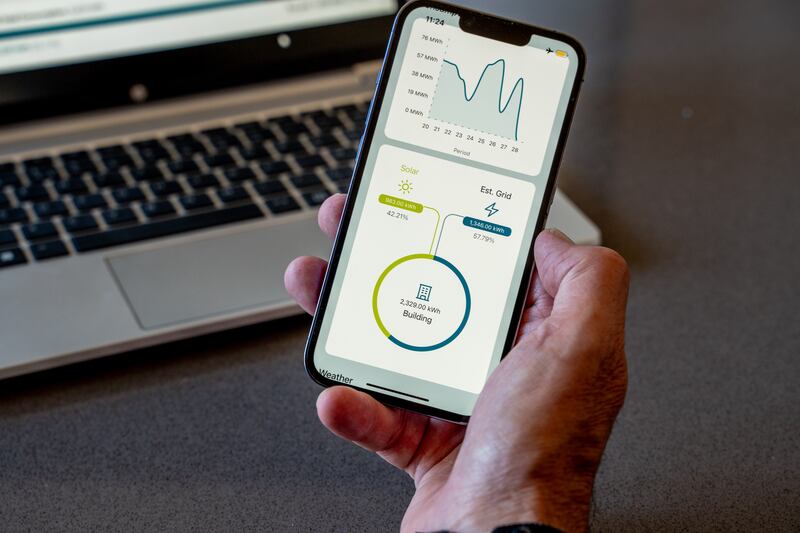 UrbanVolt helps its customers move to a sustainable power source, reduce energy costs, and put power from solar installations back onto the grid