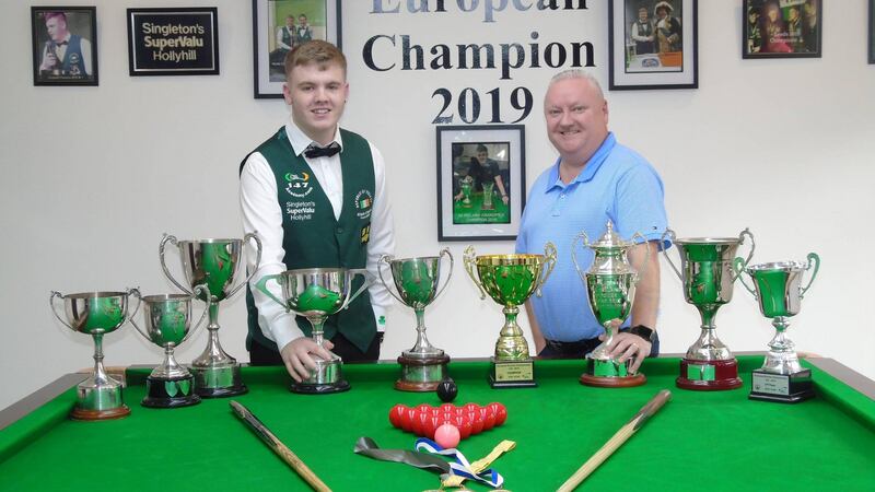 Europe’s number one Aaron Hill pictured with Tomás Singleton.