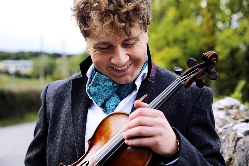 Patrick Rafter teams up with the Luminosa Orchestra