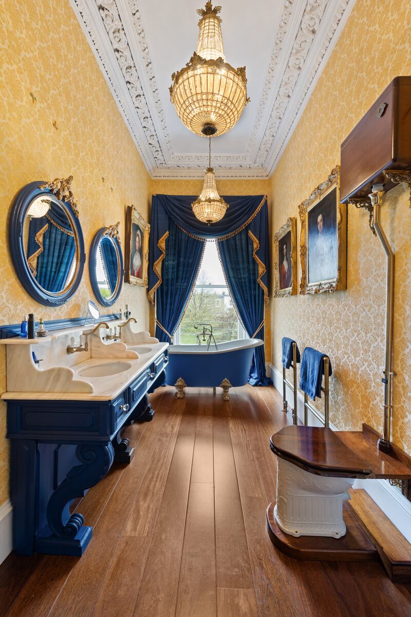 En suite bathroom