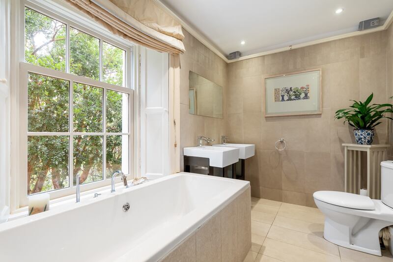 En suite bathroom