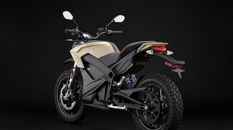 The switchgear looks and feels decent, there’s what looks like a fuel tank, and the whole nicely-balanced shebang feels like a cross between a Yamaha MT-06 and a Tracer.