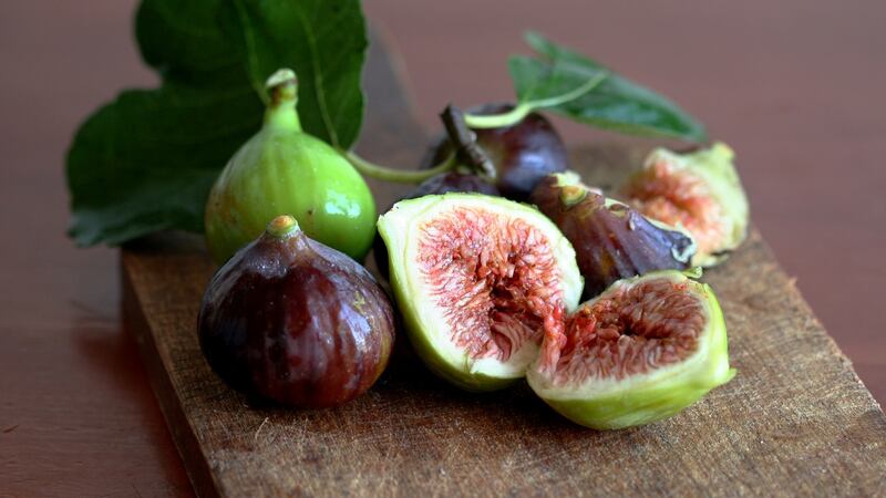 Figs are also delicious served with a cheese platter, tossed in a salad, baked with a drizzle of honey or dipped in chocolate.