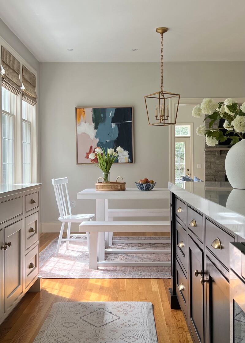 Phoebe Edmondson replaced the door handles of her current kitchen with brass ones