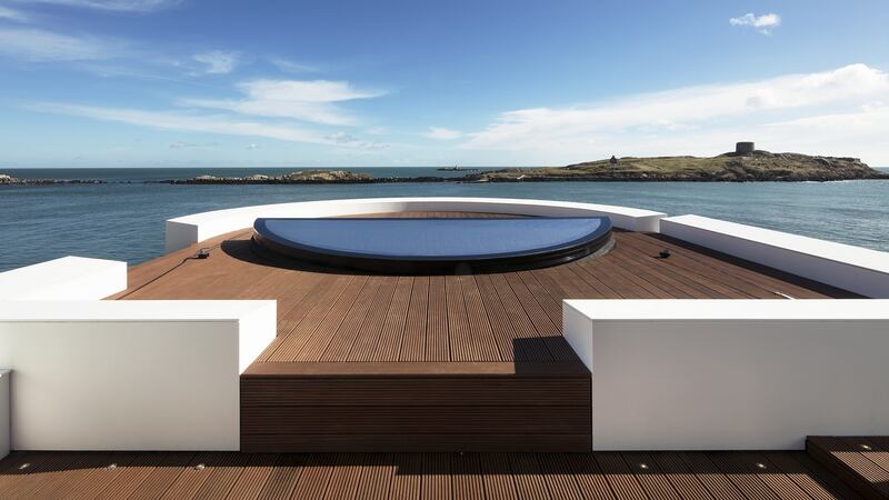 The design for the Dalkey waterfront house was inspired on how a superyacht looks from above. Glazing was installed in the decking to bring more light into a north-facing aspect.