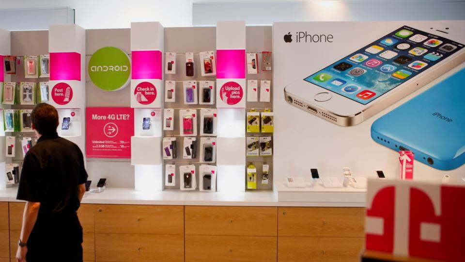 Apple set for legal battle against Samsung over patents