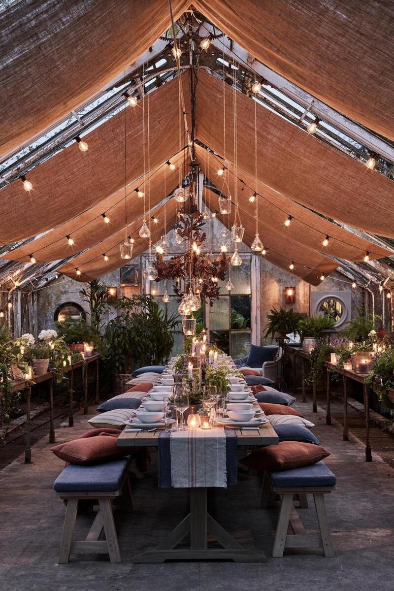 When the weather is warm you just don’t ever want the day to end but as dusk falls, far earlier on our east coast than on the west coast, a clever lighting scheme will keep everyone outdoors from  Neptune.com