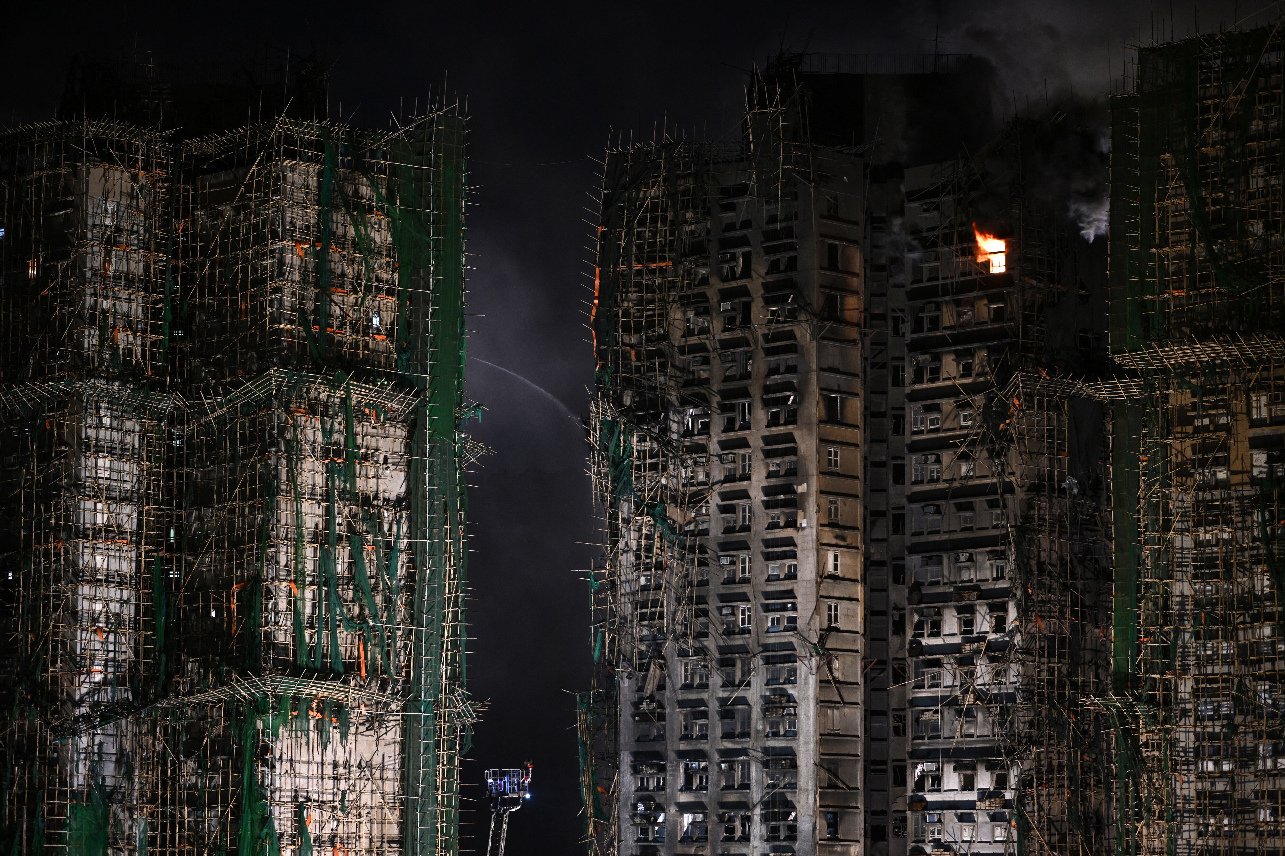 Hong Kong fire: Fury and questions as death toll soars – The Irish Times, image size:5000x3333