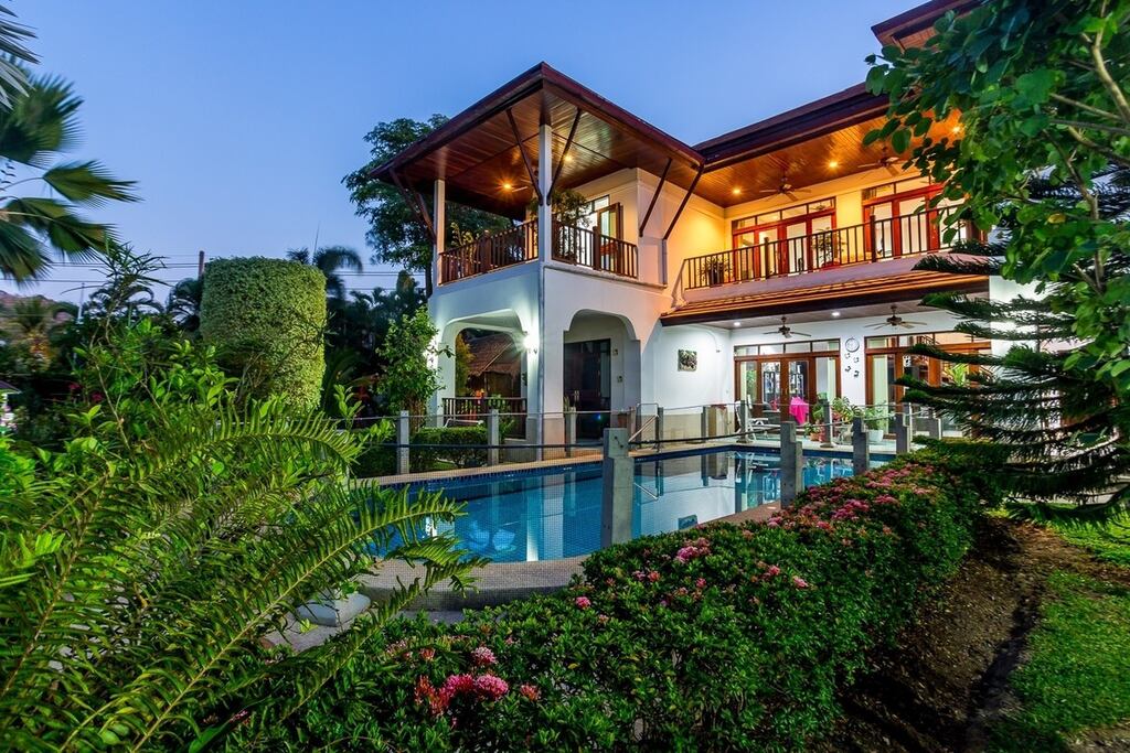This four-bedroom house is a stone’s throw from Sai Noi beach and all its associated hostelries