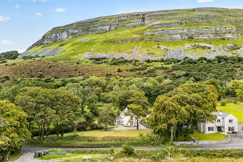 Rockview House (left)