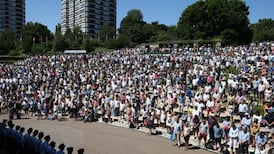 Minute's silence  in memory of Tunisia victims in Britain