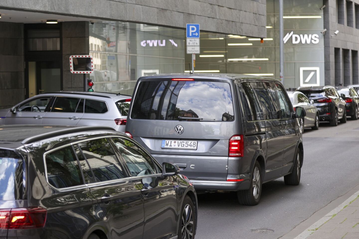 German police raid DWS and Deutsche Bank over greenwashing allegations ...