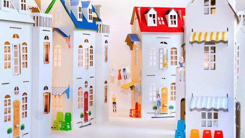 Swiss- and German-based company Paper Imagination’s range includes flat-packed card houses.
