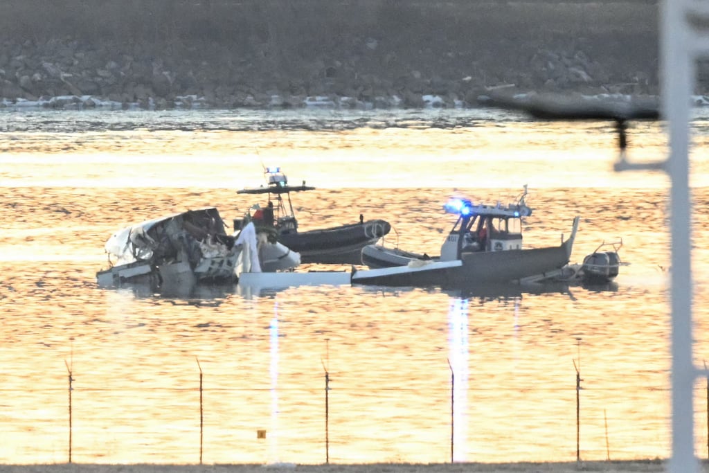 Washington DC plane crash: Blame for mid-air collision appears to lie with helicopter crew – The Irish Times