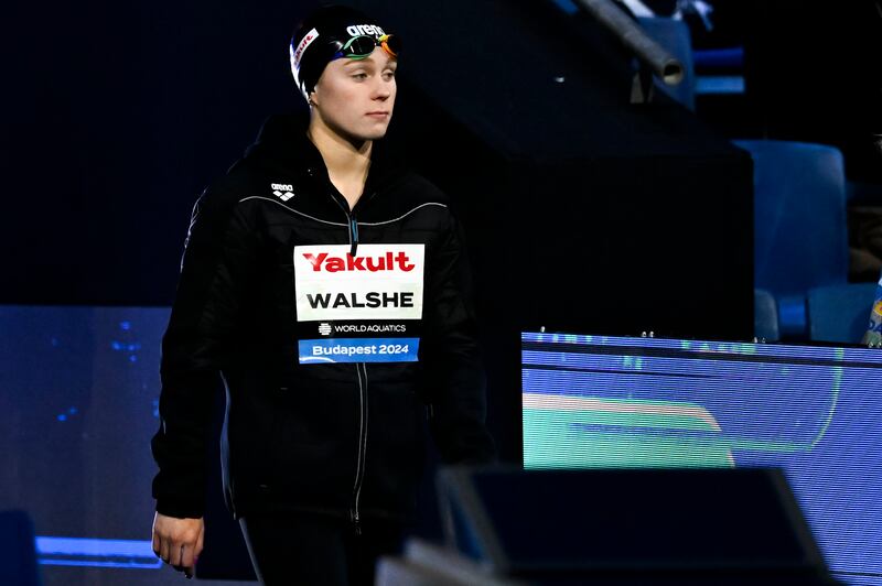 Ellen Walshe: before the final of the 400m Individual Medley at the  World Short Course Swimming Championships at the Duna Arena, Budapest, Hungary. Photograph: Andrea Masin/Inpho