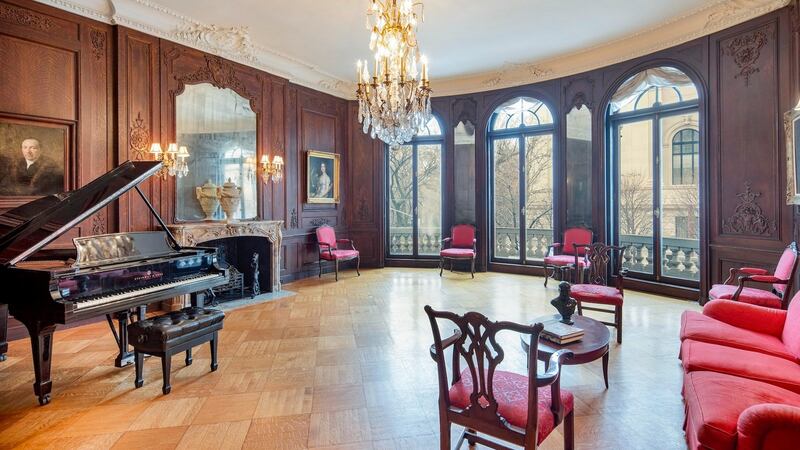 Front parlour