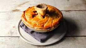 New Zealand meat pie