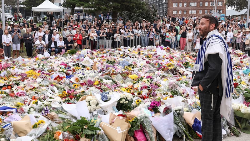 Bondi attack: alleged gunmen travelled to Philippines before ‘Isis-inspired’ shooting