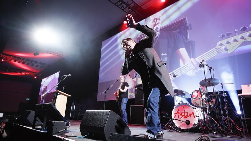 The second day of the Pendulum Summit opened with an 8.45am performance by Aslan.
