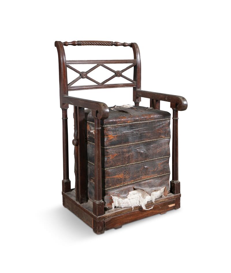 George III exercise chair €2,000-€3,000