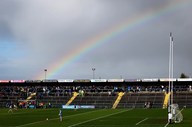 Roscommon goalkeeper Conor Caroll prepares to take a kickout. Photograph: Ryan Byrne/Inpho