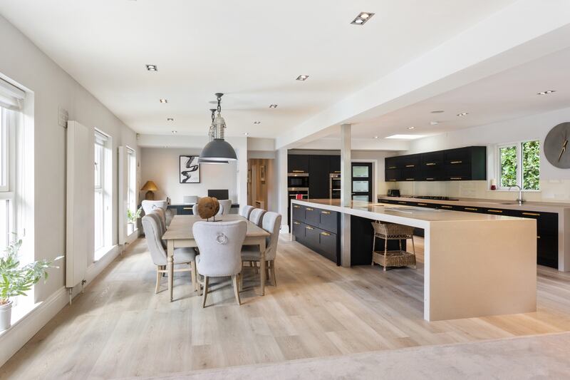 Kitchen/diningroom. Photograph: Alex Urdaneta