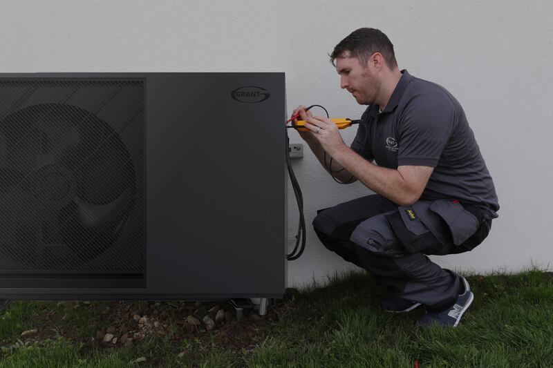 Commissioning the Grant Aerona R290 4kW air source heat pump