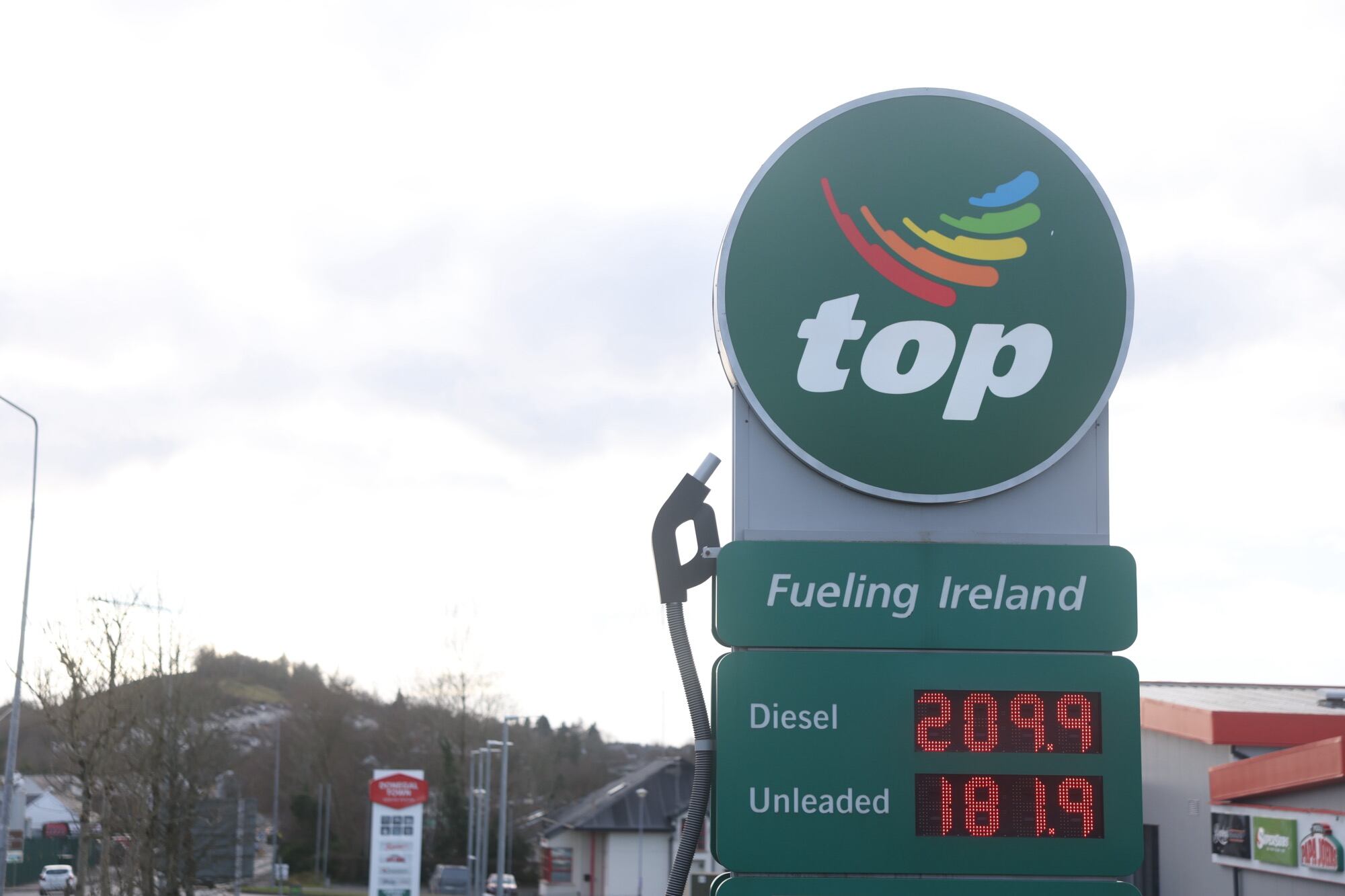 Simon Harris growing ‘more concerned’ about inflationary impact of war on Iran