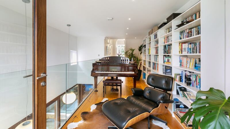 8 Crosthwaite Park East: fine period house on a grand old square