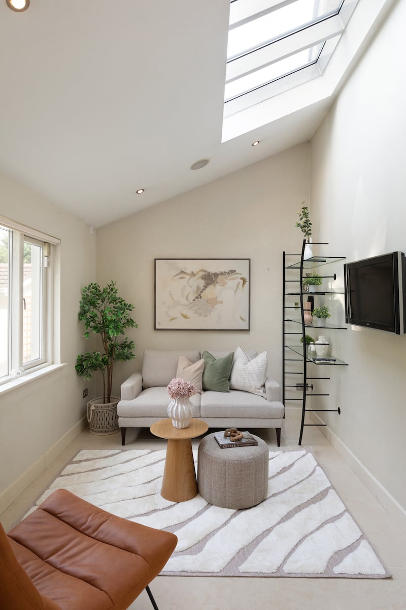 Sitting room off kitchen