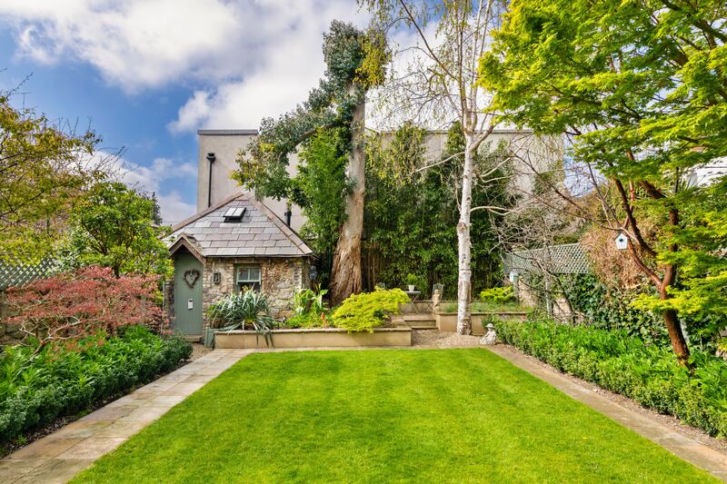 Garden with potting shed