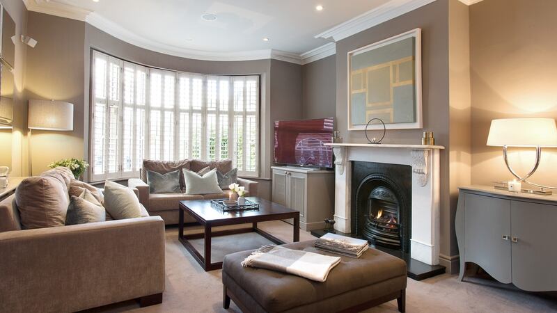 Sitting room.