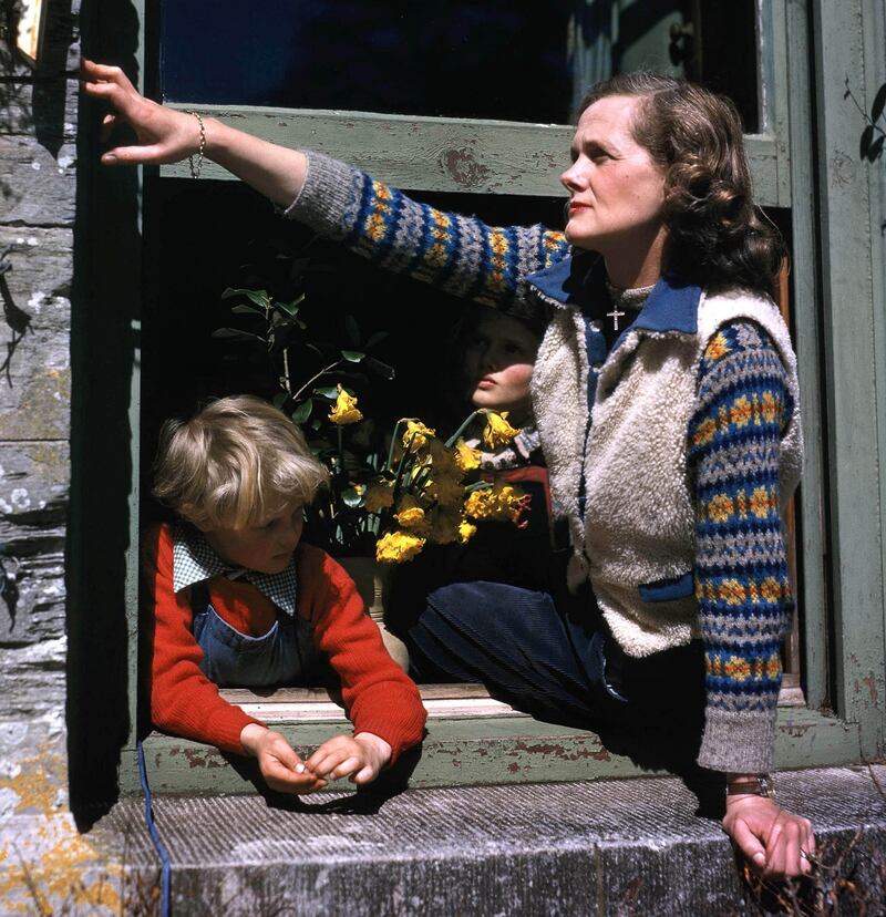 Manderley: Daphne du Maurier at Menabilly with her  children in 1947. Photograph: Popperfoto/Getty
