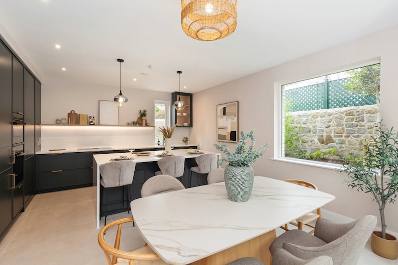 Kitchen and breakfast room