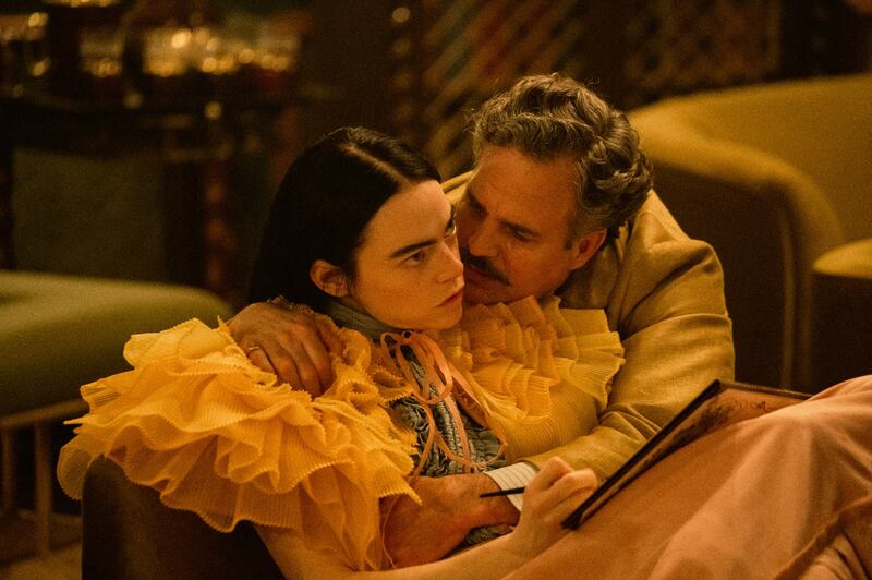 Bella with Mark Ruffalo as her lecherous playboy beau
