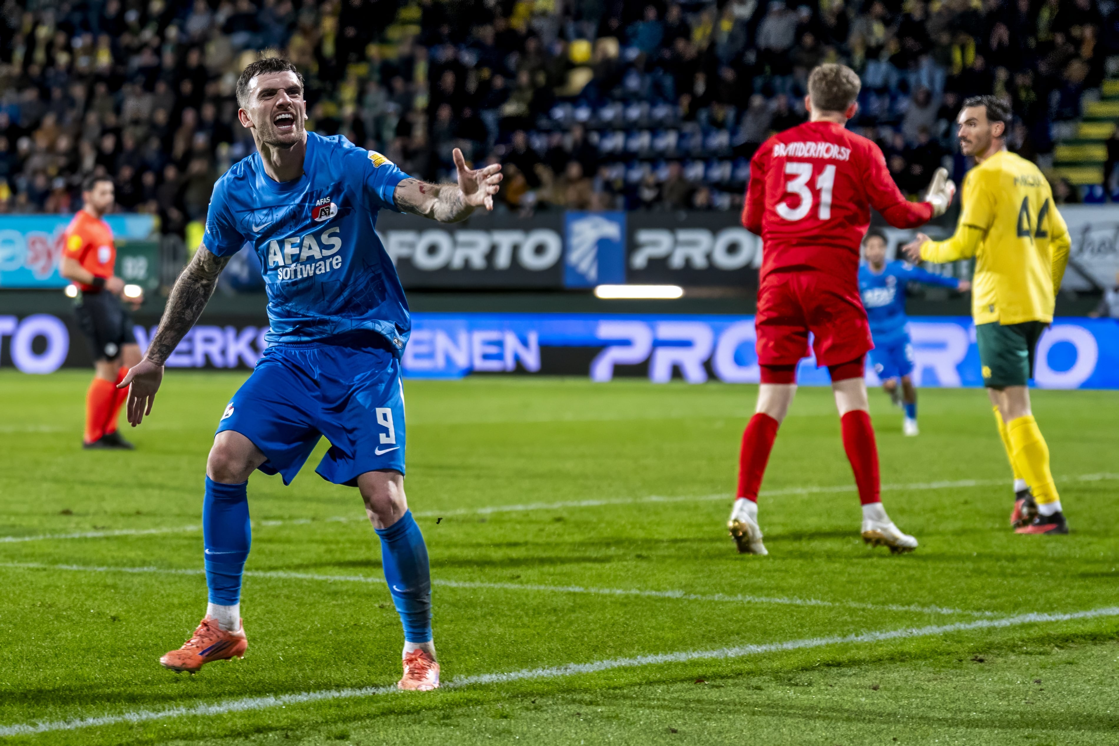 Troy Parrott back on the scoresheet, Caoimhín Kelleher cool under pressure