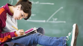 Universities should offer  broader course choices for students