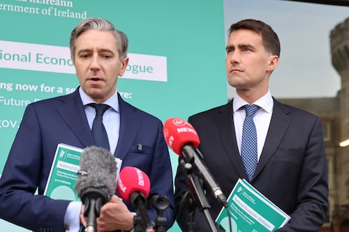 Tánaiste Simon Harris and wife Caoimhe welcome baby girl