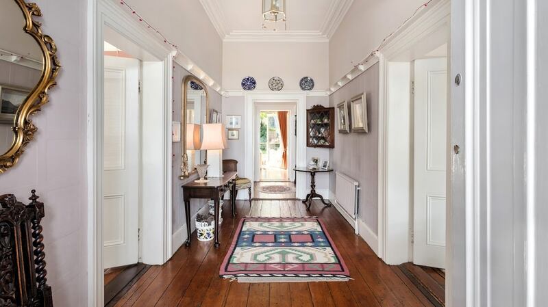 The entrance hall.