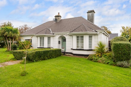 Four-bed cottage with home bar and nostalgic charm in Adare for €800,000